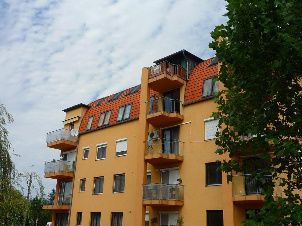 Udvarhaz Apartman Mórahalom Buitenkant foto